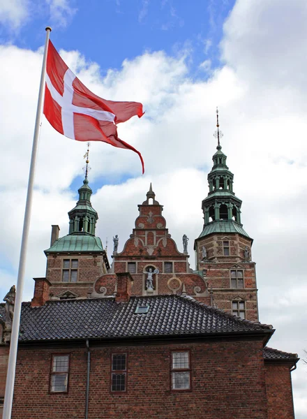 Malerischer Blick Auf Die Majestätische Mittelalterliche Burgarchitektur — Stockfoto