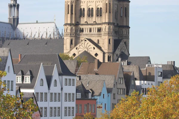 Grande Martin Santo Com Cidade Velha Cologne — Fotografia de Stock