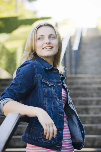 Retrato Menina Adolescente — Fotografia de Stock