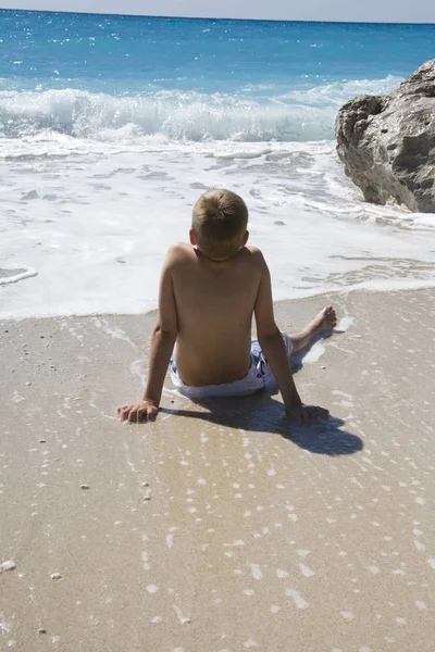 Joven Bikini Playa — Foto de Stock