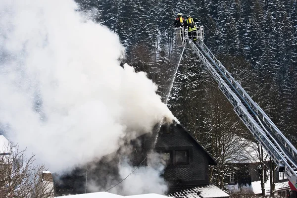 residential house fire xiv