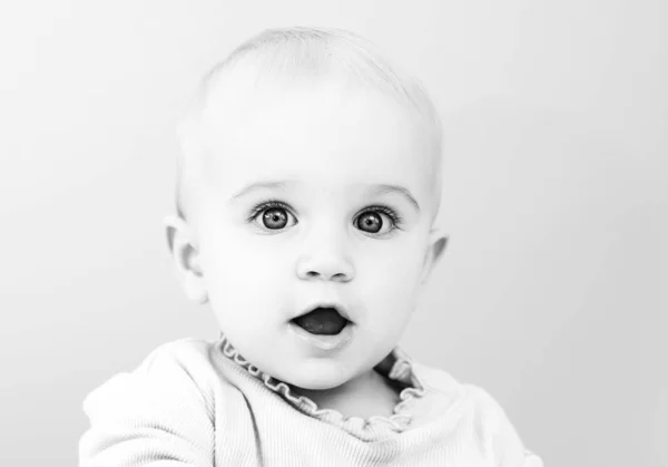 Портрет Очаровательного Ребенка — стоковое фото