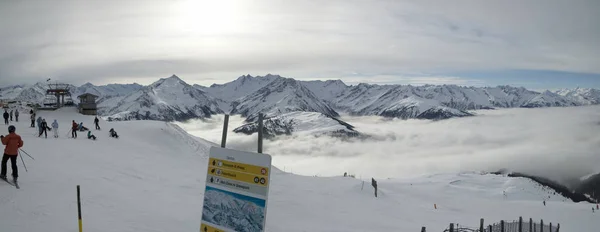 Munich Fhn Alpenblick Primăvară — Fotografie, imagine de stoc