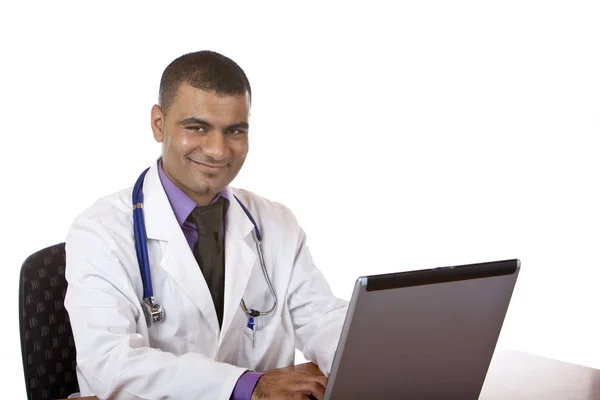 Médico Masculino Feliz Está Trabalhando Laptop Computador Seu — Fotografia de Stock