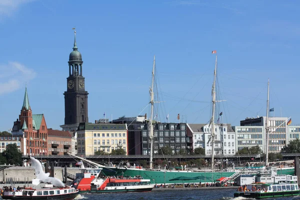 Puerto Hamburgo Con Michel Barcos — Foto de Stock