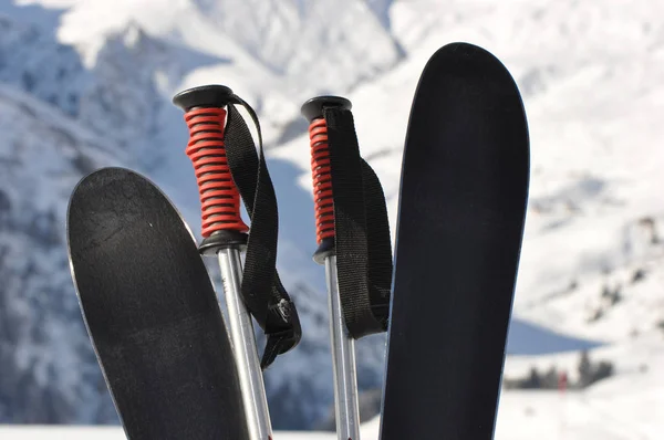 Snowboarder Sur Toboggan Hiver — Photo