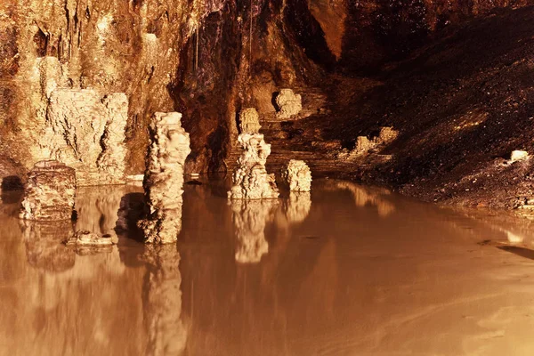 Grotte Dans Ville Petra Jordan — Photo