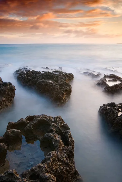 Puesta Sol Costa Del Arrecife Coral — Foto de Stock