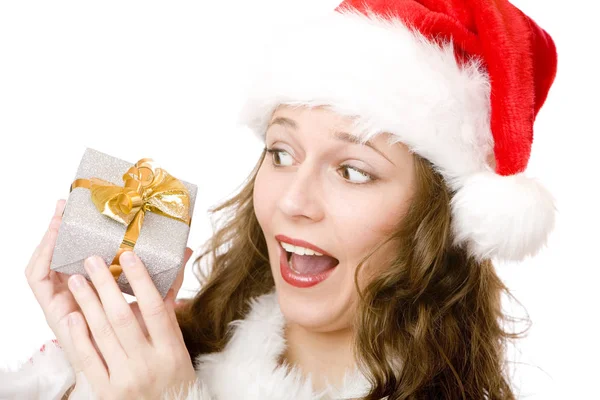 Genç Sürpriz Noel Baba Kadın Elinde Noel Hediyesi Tutuyor — Stok fotoğraf
