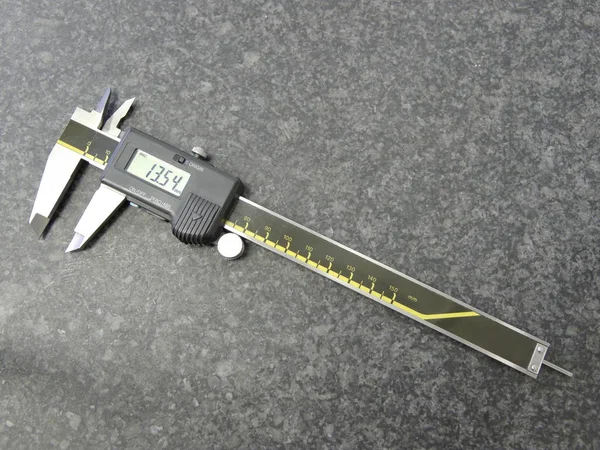 Измеренный Калиперный Инструмент Мера — стоковое фото