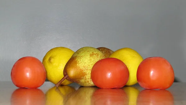 Mezcla Frutas Una Mesa —  Fotos de Stock