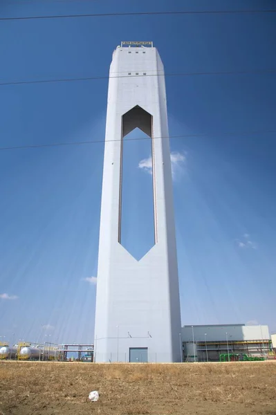 Zadní Věž Solární Energie — Stock fotografie