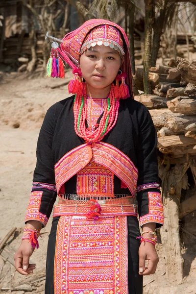 Портрет Красивой Девушки Традиционном Костюме — стоковое фото