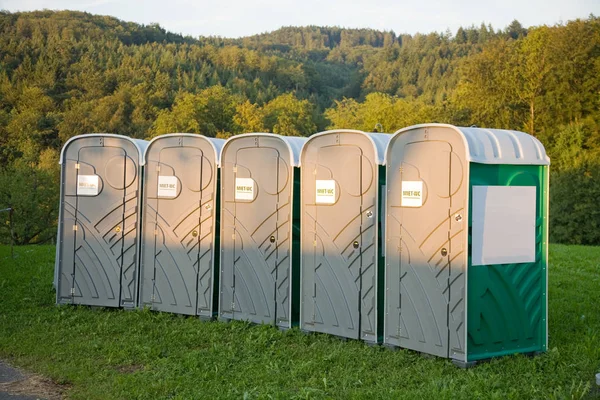 Fila Erba Verde Nel Parco — Foto Stock