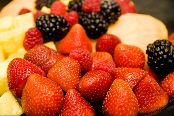 Erdbeeren Himbeeren Und Brombeeren — Stockfoto