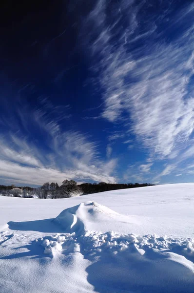 Nuvens Neve Primavera — Fotografia de Stock