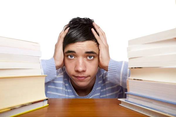 Studente Maschio Frustrato Con Libri — Foto Stock