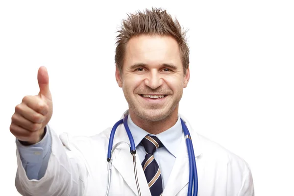 Młody Szczęśliwy Uśmiech Mężczyzna Lekarz Pokazać Kciuk — Zdjęcie stockowe