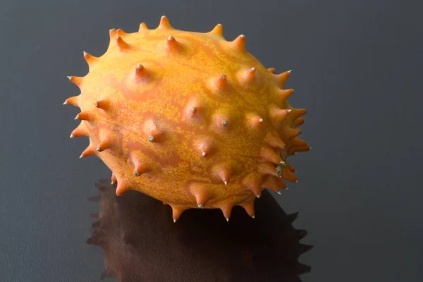 Durian Een Zwarte Achtergrond — Stockfoto