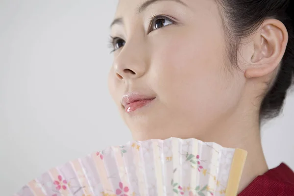 Японский Складной Вентилятор Женщина Юкаты — стоковое фото
