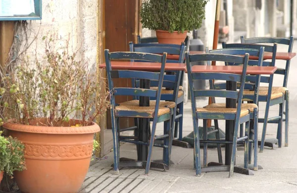 Chaises Café Table Dans Ville — Photo