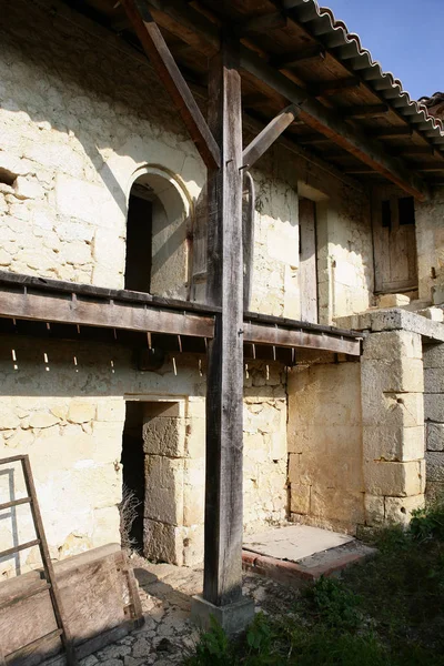 Frente Una Gran Casa — Foto de Stock