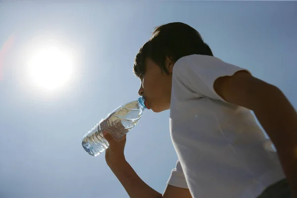 Portrait Boy Drinking Water Bottle — Stock Photo, Image