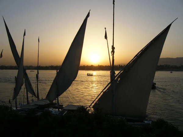 Mısır Luxor Nil Gün Batımı — Stok fotoğraf