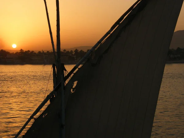Єгипет Луксор Захід Сонця Нілі — стокове фото
