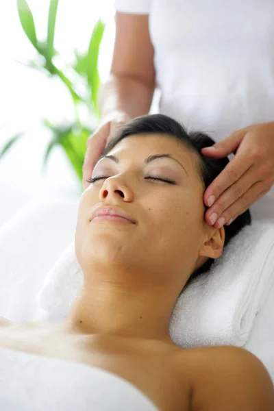Portrait Woman Lying His Back Being Massaged Face — Stock Photo, Image