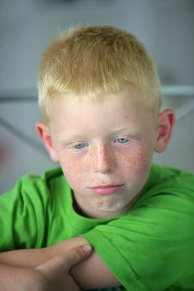 Portret Van Een Jongetje — Stockfoto