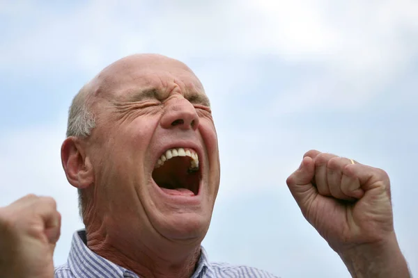 Hombre Enojado Gritando Aislado Blanco — Foto de Stock