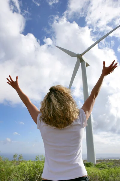 Woman Lifting Arm Wind Back — Stock Photo, Image