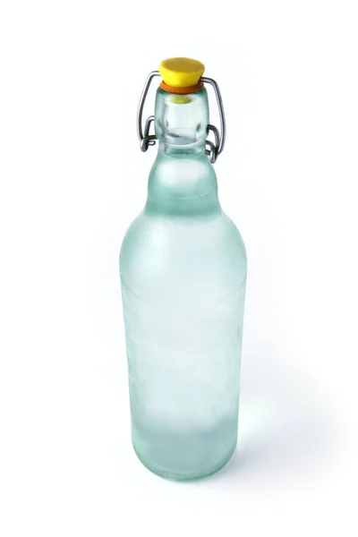 Butelka Szkła Wodnego Białym Tle — Zdjęcie stockowe