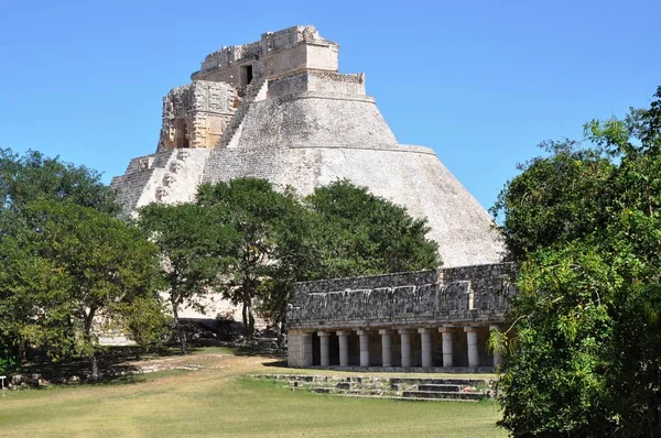 Templo Uxmal Pirámide Mexicana —  Fotos de Stock