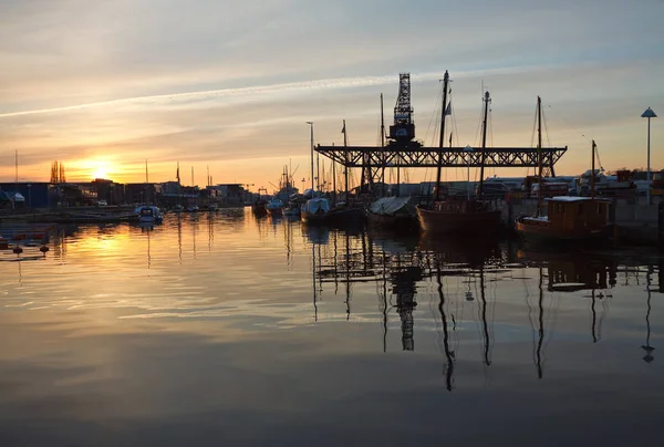 Widokiem Port Miejski Zachodzie Słońca Rostock — Zdjęcie stockowe
