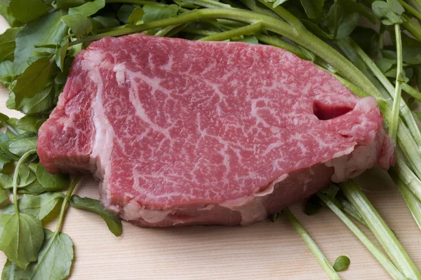 Ham Sığır Eti Biftek Yakın — Stok fotoğraf