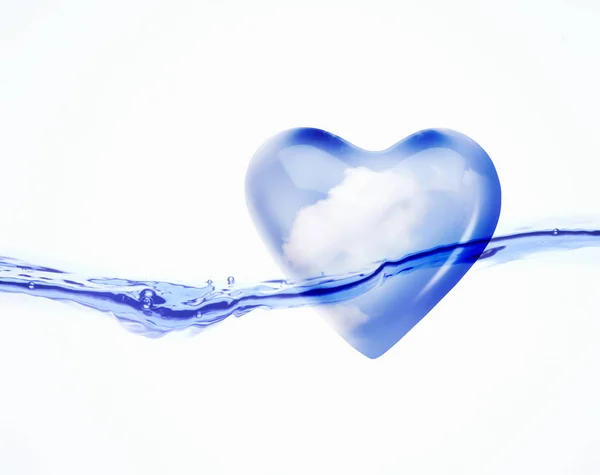 Синий Выплеск Воды Форме Сердца Белом Фоне — стоковое фото