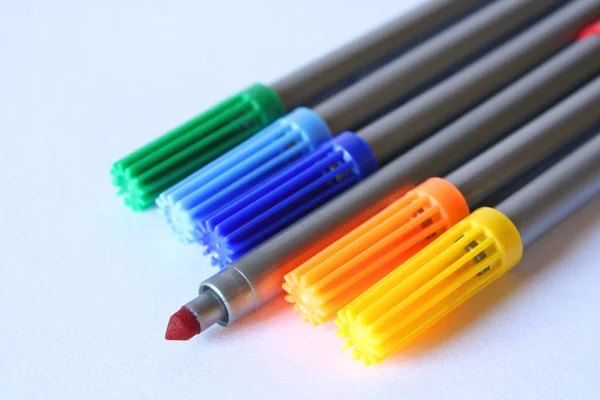 Kolorowe Ołówki Izolowane Białym Tle — Zdjęcie stockowe