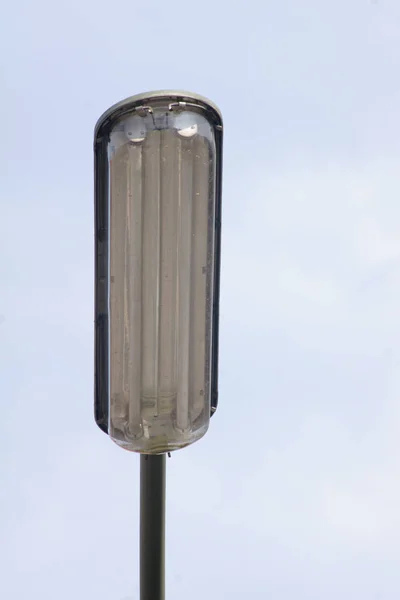 Straatlamp Het Dak Van Stad — Stockfoto