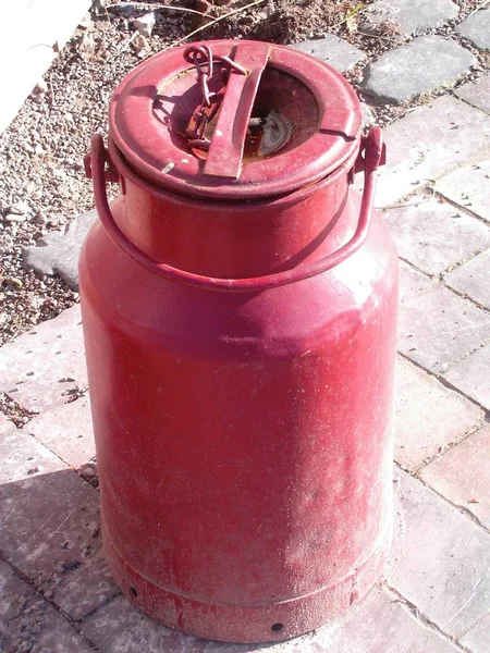 Velho Hidrante Fogo Vermelho Fábrica Com Caminho Recorte — Fotografia de Stock
