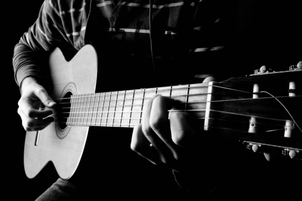 기타를 연주하는 — 스톡 사진
