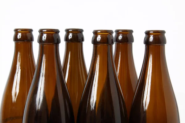 Botellas Vacías Cerveza Fondo Blanco — Foto de Stock