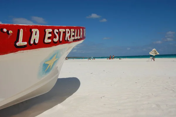 Maldivas Playa Arena Blanca Soleada Isla Paraíso Tropical Con Aqua — Foto de Stock