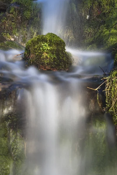 Vista Panoramica Maestoso Paesaggio Con Cascata — Foto Stock