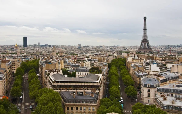 フランスの首都パリはヨーロッパの主要都市です — ストック写真