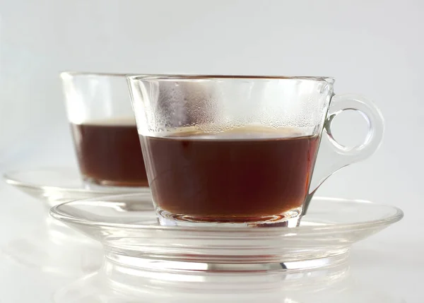 Beyaz Arka Planda Naneli Bir Fincan Sıcak Çay — Stok fotoğraf