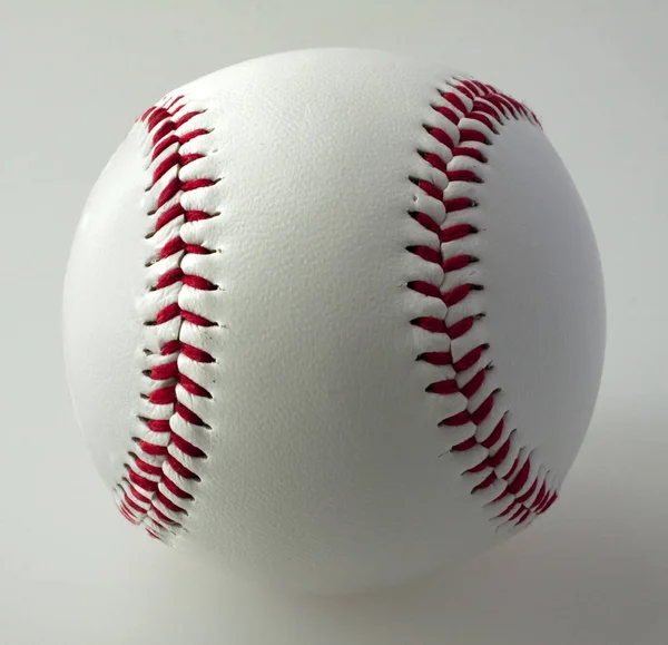 Palla Baseball Guanto Rosso Sfondo Bianco — Foto Stock