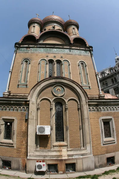 Румыния Бухарест Университетская Церковь — стоковое фото