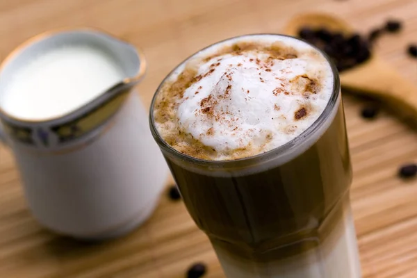 Latte Macchiato Napój Kawowy — Zdjęcie stockowe